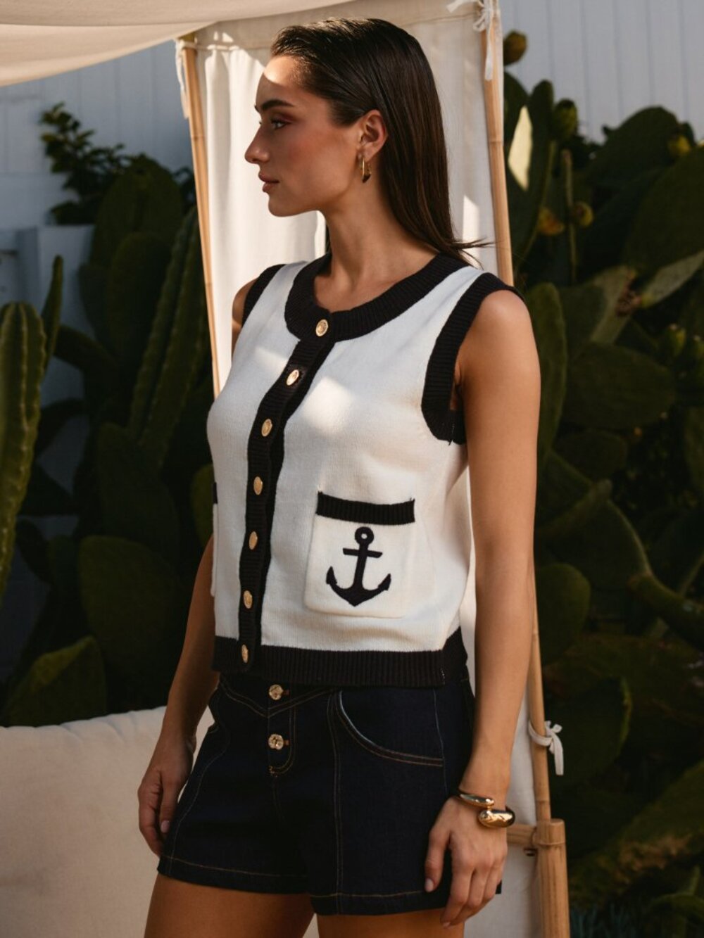 NWT Ivory with Navy Contrast Anchor Ocean Sea Yacht Club Vibes Knit Cotton Vest - Picture 2 of 4